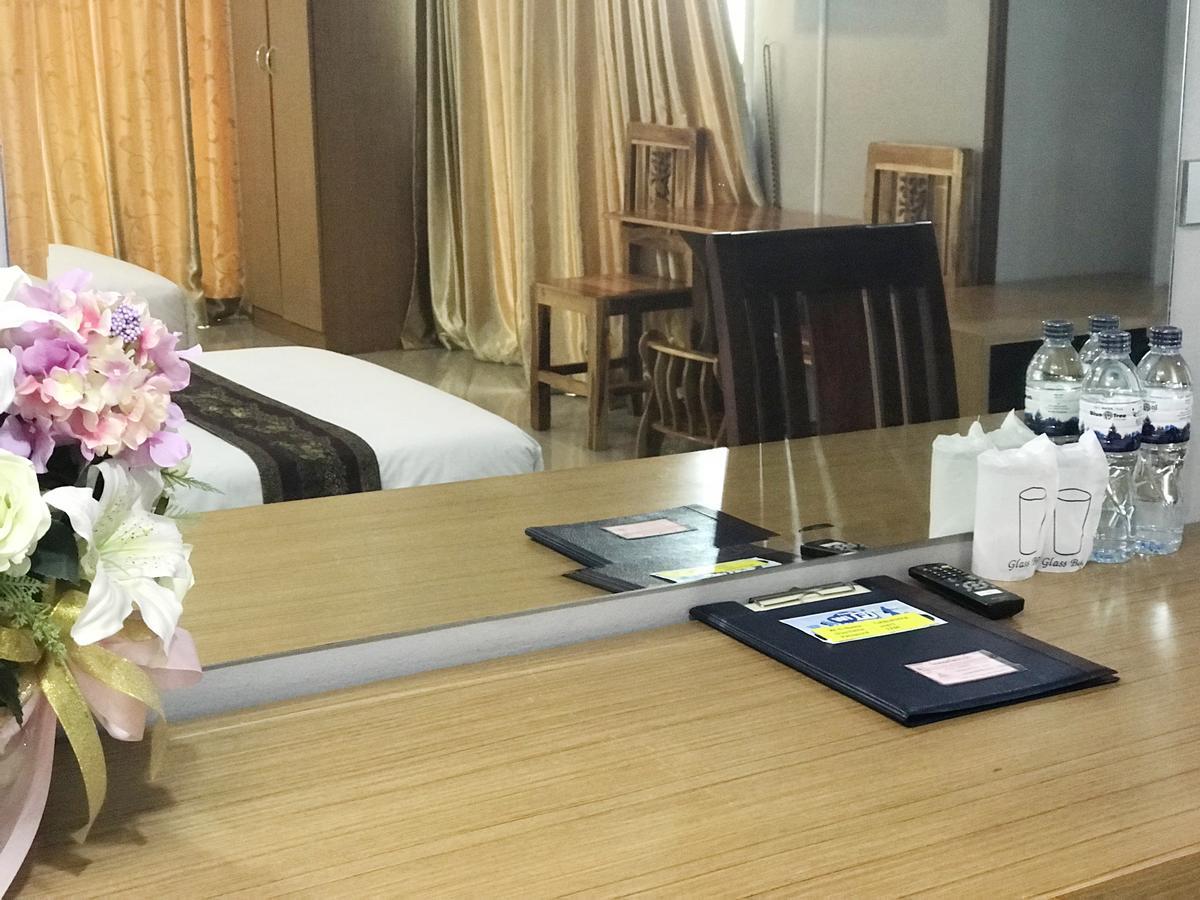 Toh Buk Seng Ayutthaya Hotel Zewnętrze zdjęcie