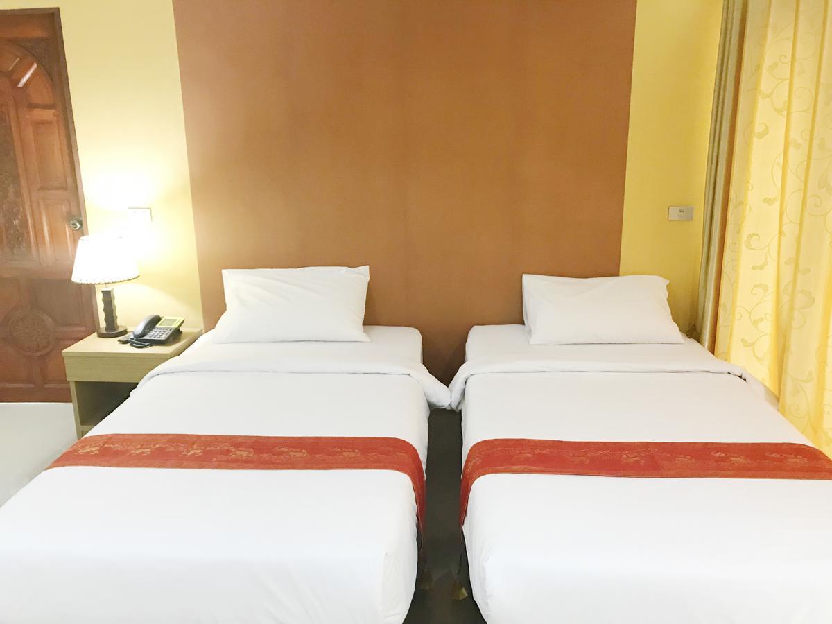 Toh Buk Seng Ayutthaya Hotel Zewnętrze zdjęcie