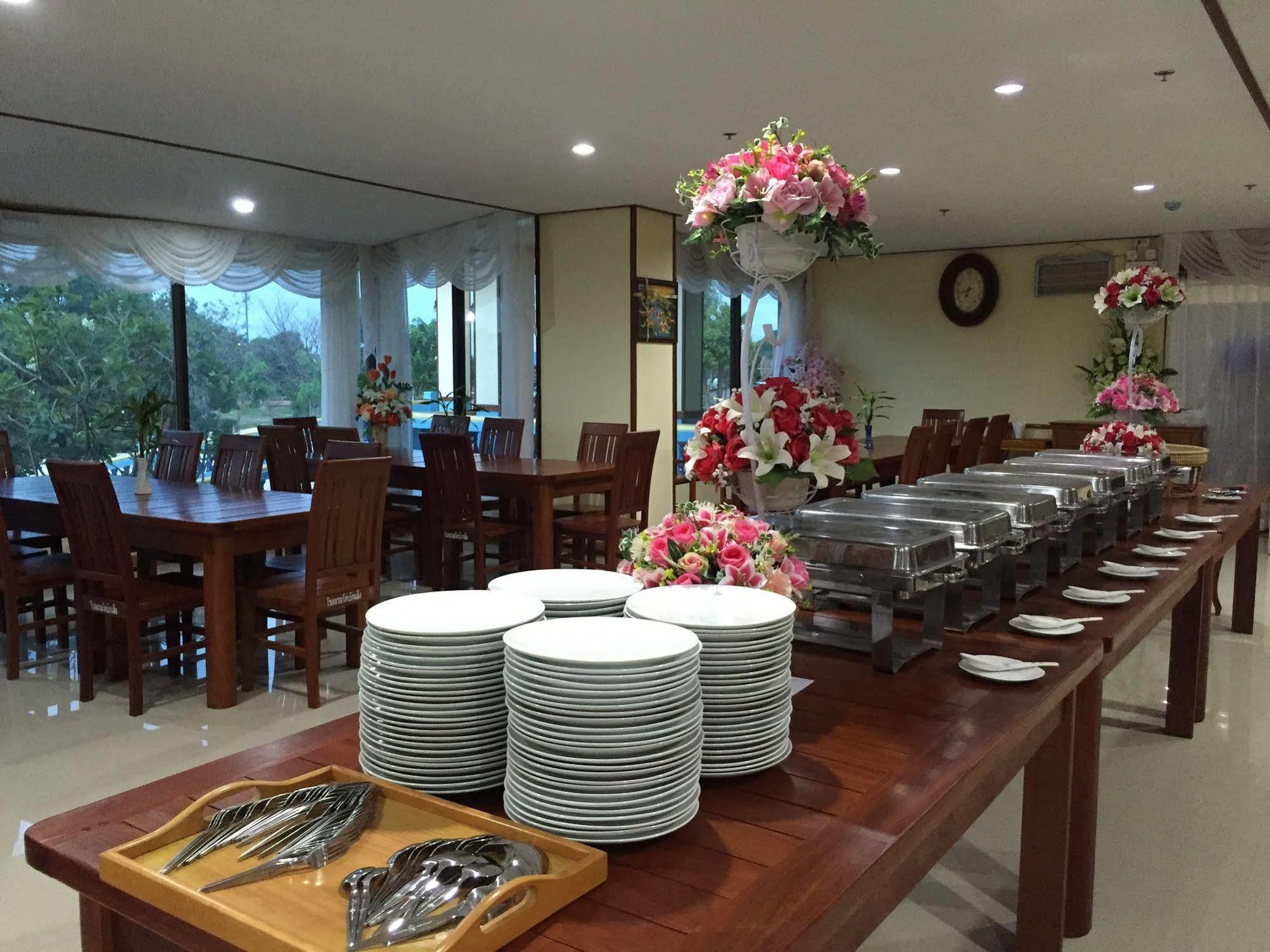 Toh Buk Seng Ayutthaya Hotel Zewnętrze zdjęcie