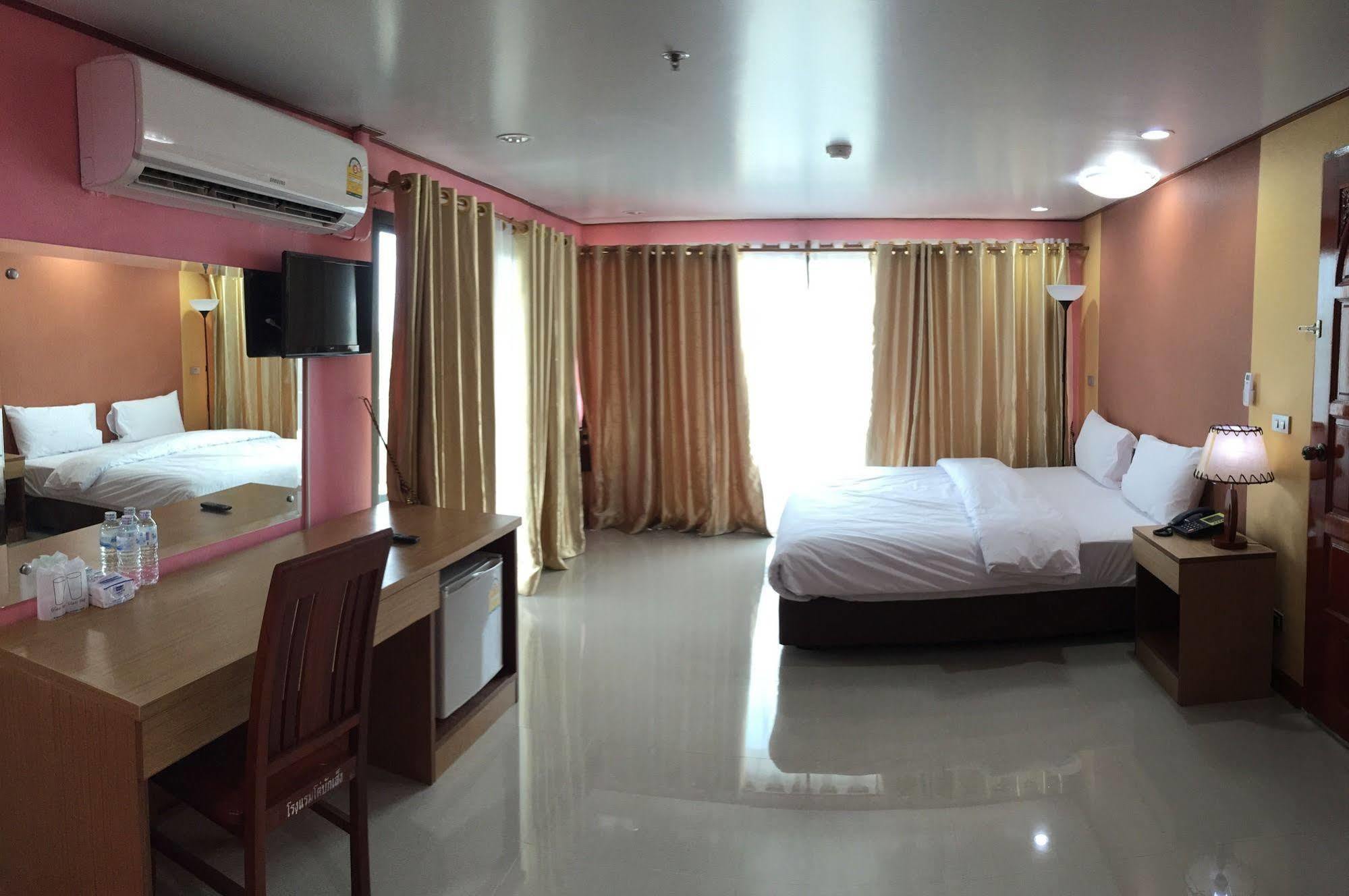 Toh Buk Seng Ayutthaya Hotel Zewnętrze zdjęcie