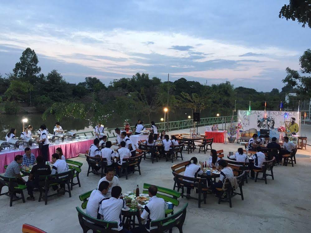 Toh Buk Seng Ayutthaya Hotel Zewnętrze zdjęcie